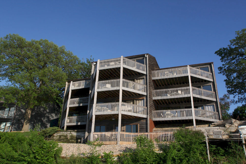 West Oaks Arnolds Park Exterior photo